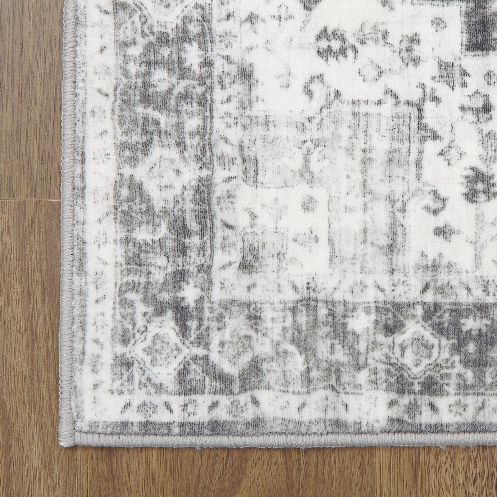 PHO_0YI4N71M