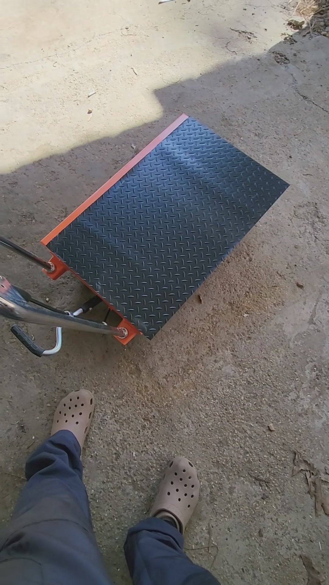 GARVEE 230kg Hydraulic Lift Table Cart, 72cm Single Scissor Lift Table with Locking Wheels & Non-Slip Pad for Material Handling